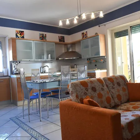 Macchia Apartment *